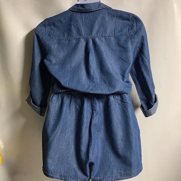 JACK women’s M blue chambray snap button down tab sleeves denim romper. - Picture 2 of 8